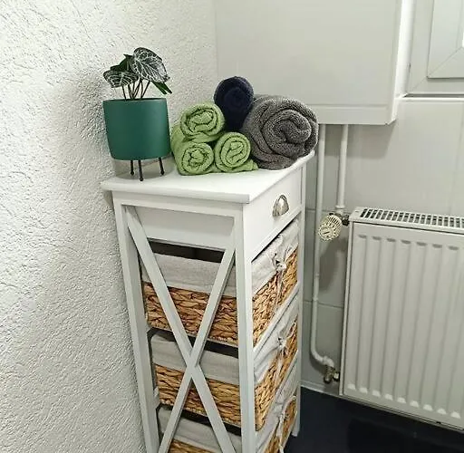 Appartement Singles Oder Paare Aufgepasst! *